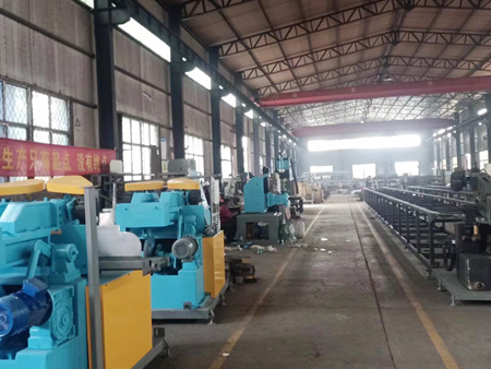 陶瓷設備生產(chǎn)車間